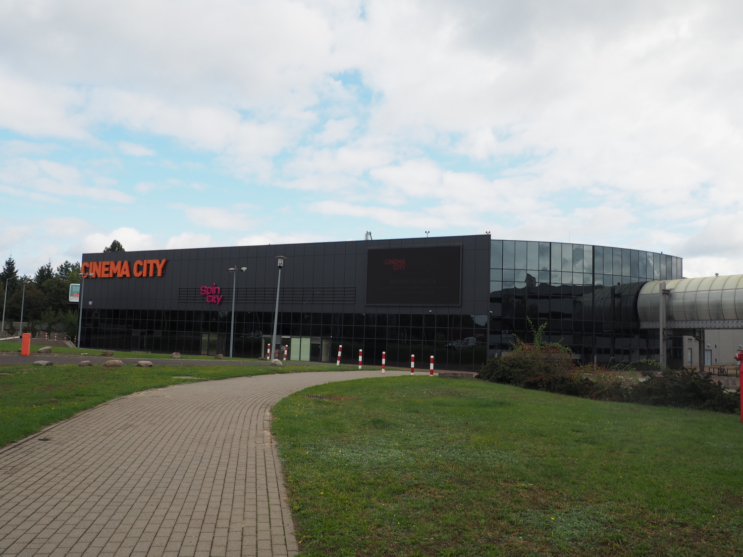 Zdjęcie architektury budynku Cinema City Bemowo